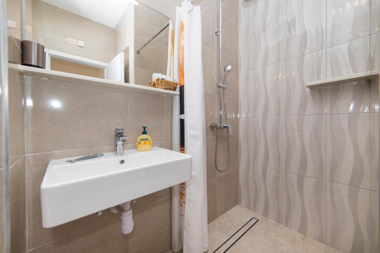 Apartment Maris Makarska Extérieur photo